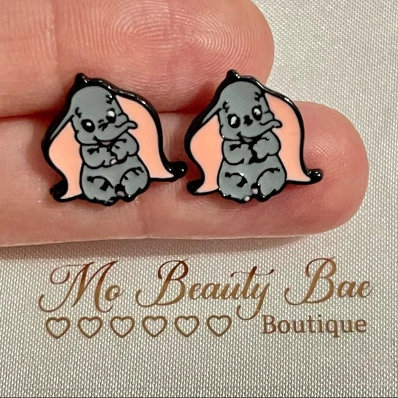 Dumbo Stud Earrings - Picture 1 of 5